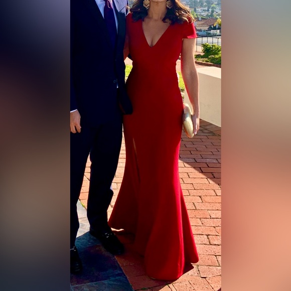 Dress The Population Karla Gown – Garnet - Picture 4 of 9